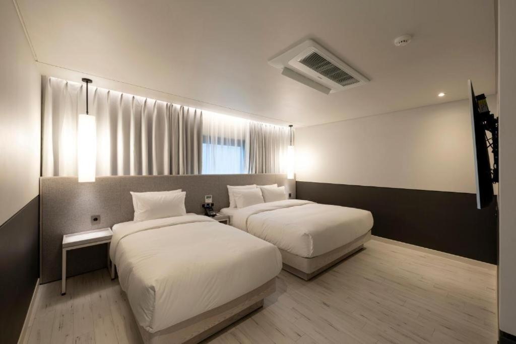 Hound Hotel Yeonsan Puszan Kültér fotó