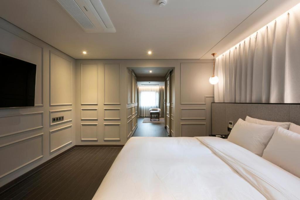 Hound Hotel Yeonsan Puszan Kültér fotó