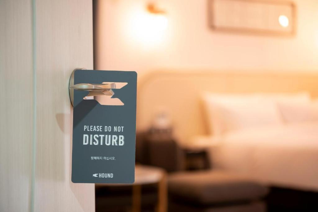 Hound Hotel Yeonsan Puszan Kültér fotó