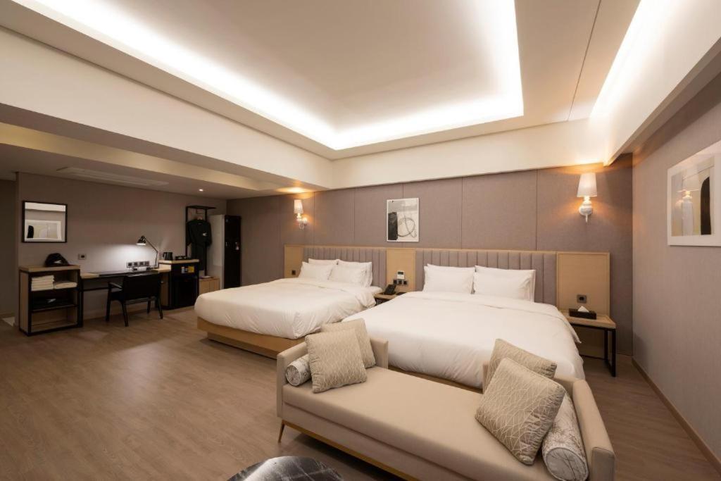 Hound Hotel Yeonsan Puszan Kültér fotó