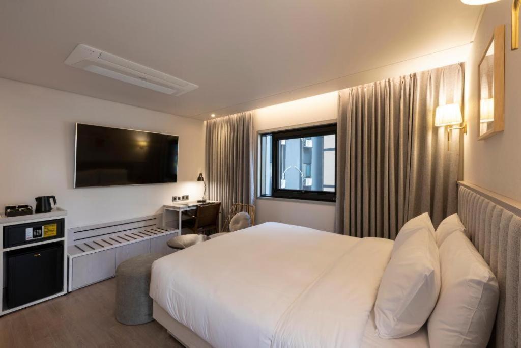 Hound Hotel Yeonsan Puszan Kültér fotó