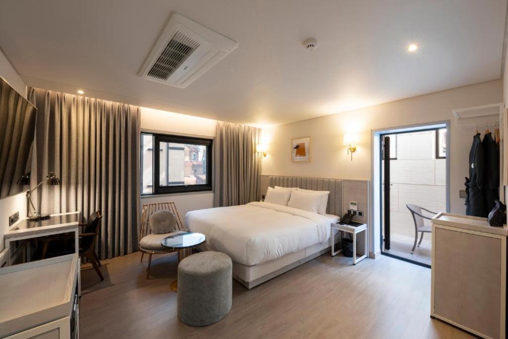 Hound Hotel Yeonsan Puszan Kültér fotó