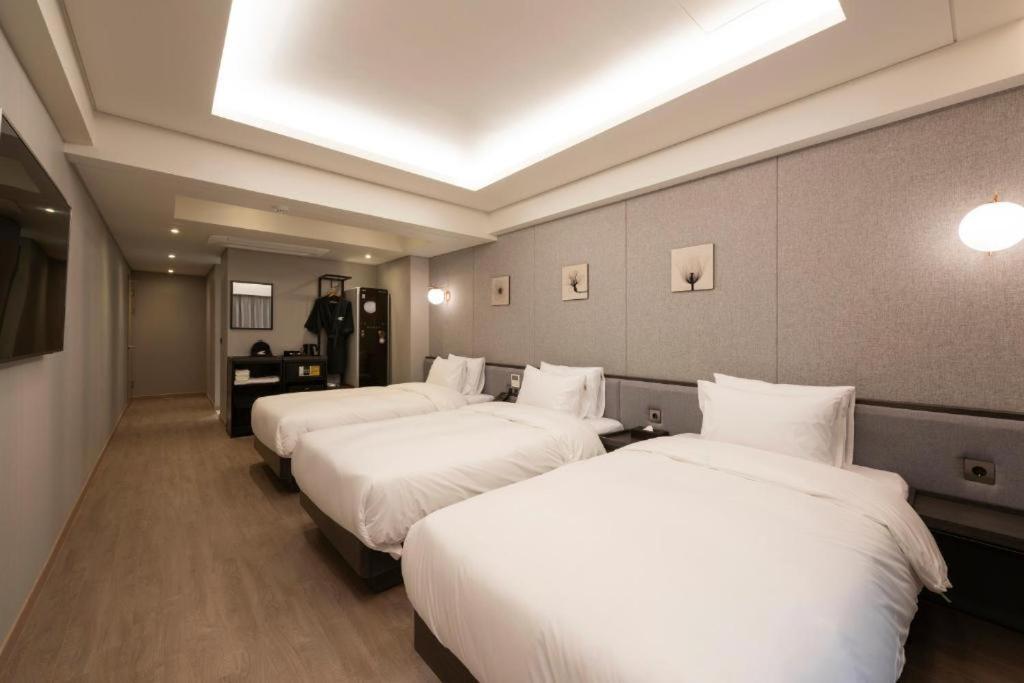 Hound Hotel Yeonsan Puszan Kültér fotó