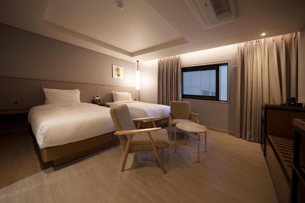 Hound Hotel Yeonsan Puszan Kültér fotó