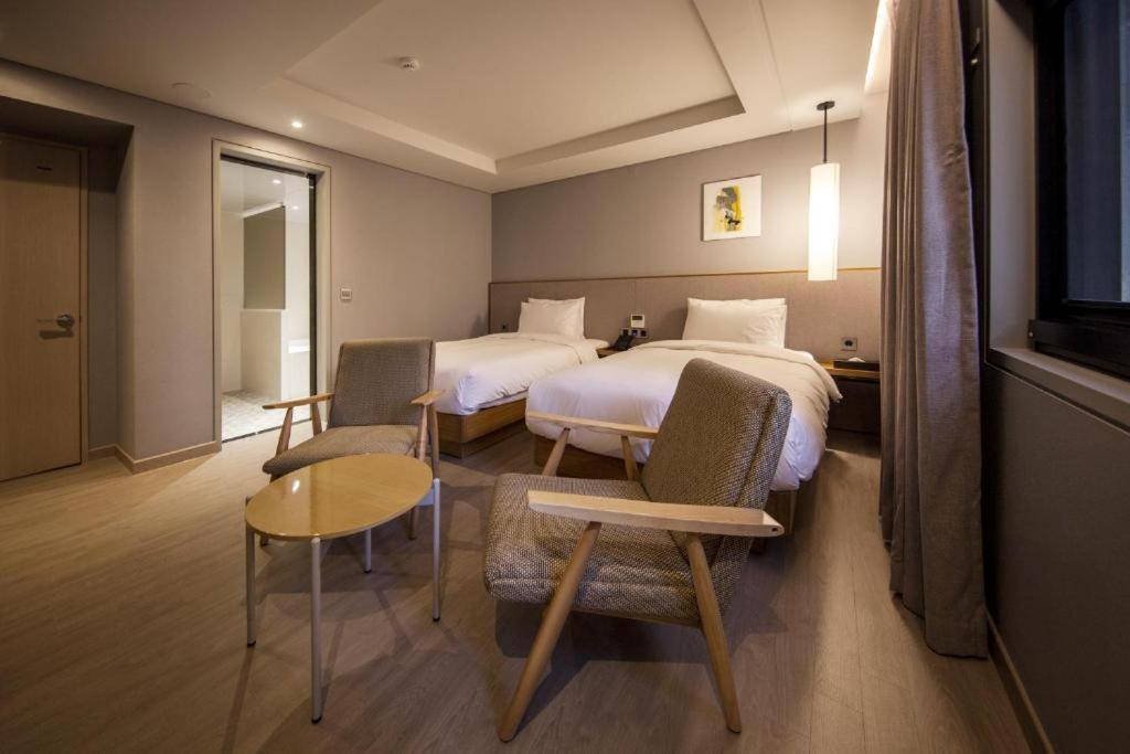 Hound Hotel Yeonsan Puszan Kültér fotó